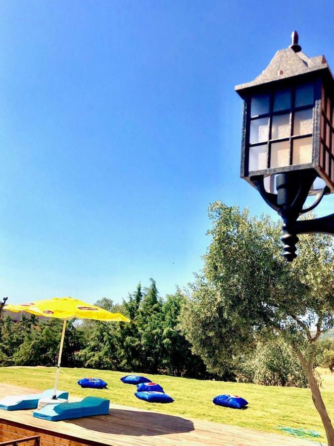 Victoria Hotel And Lounge Foca Εξωτερικό φωτογραφία