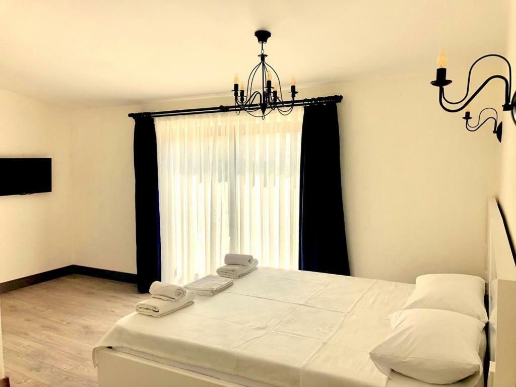 Victoria Hotel And Lounge Foca Εξωτερικό φωτογραφία